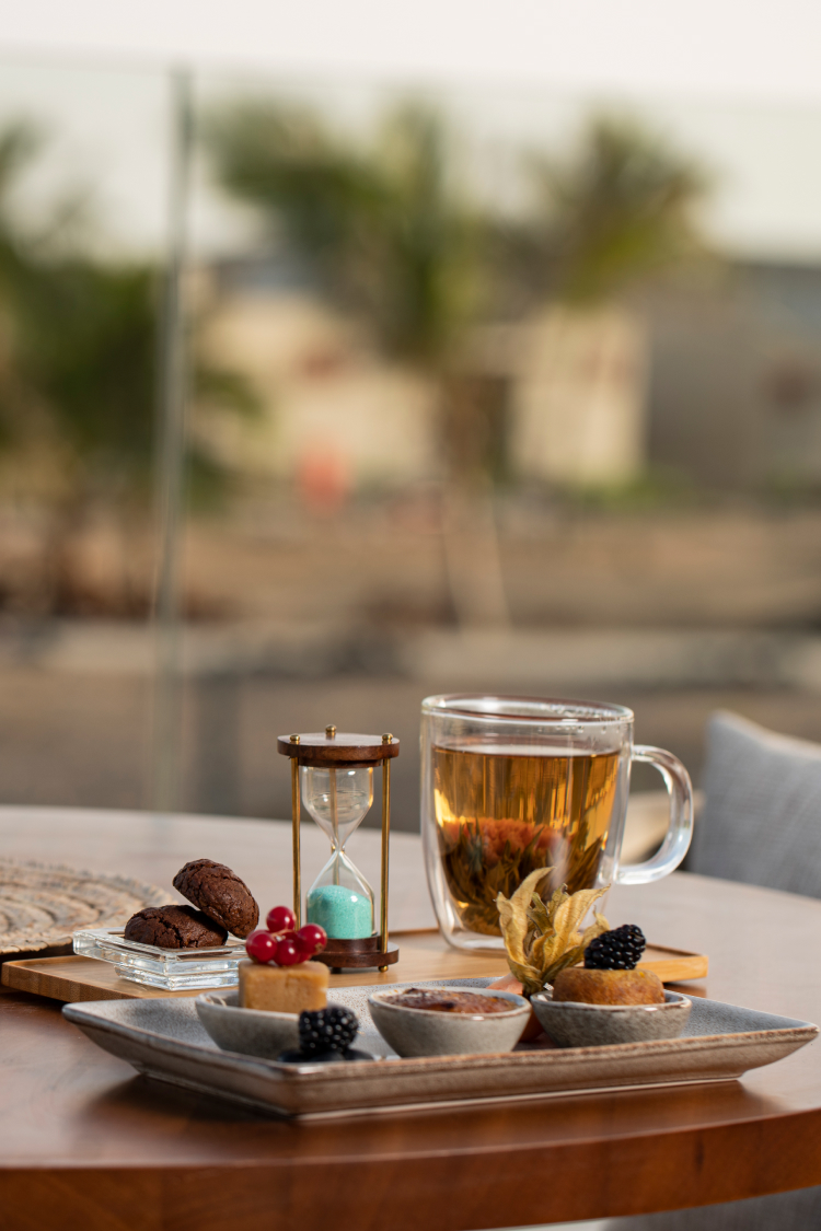 Tea and cakes at the lobby lounge