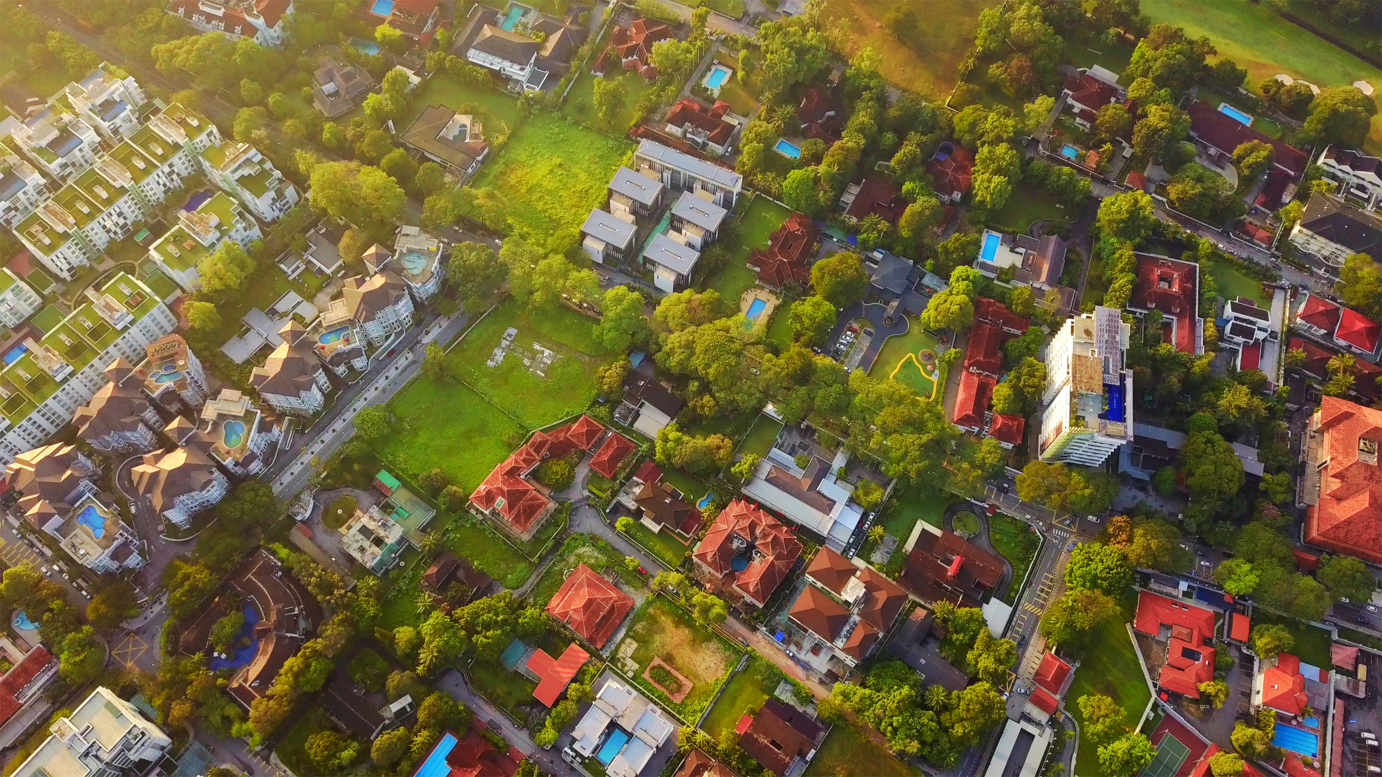 bird eye view of houses