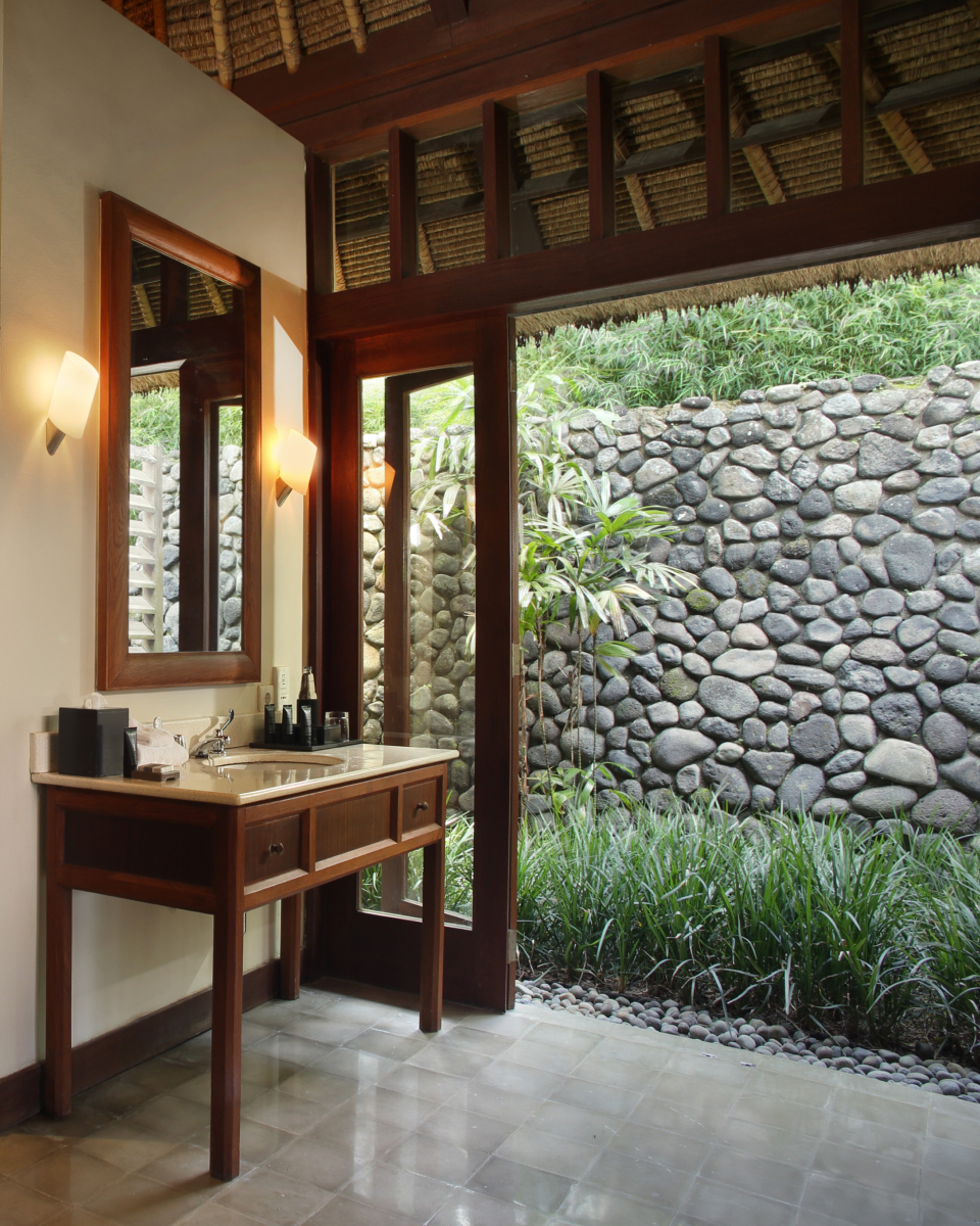 bathroom vanity at the valley villa