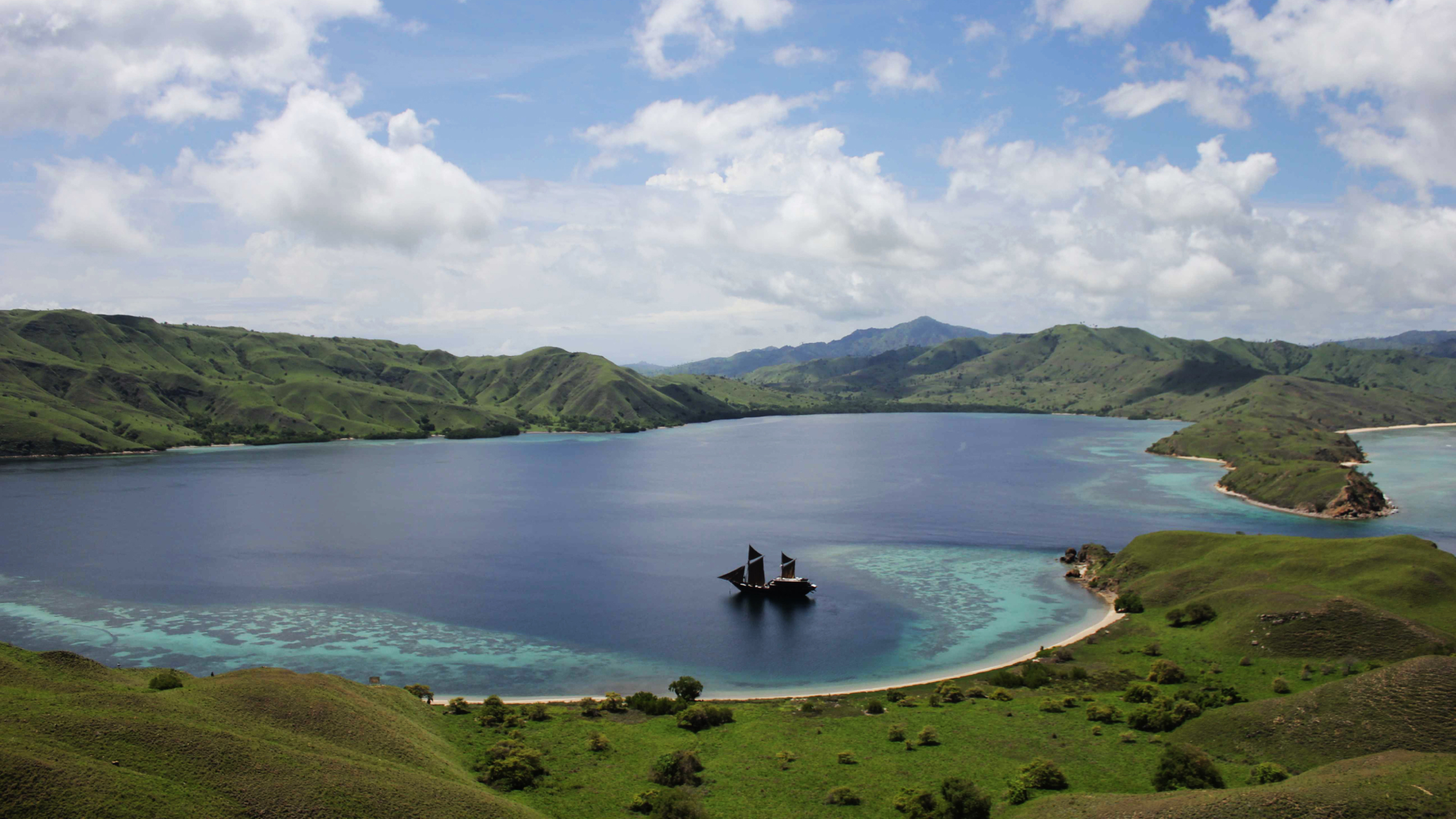 Alila Purnama anchored near Komodo Island